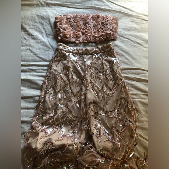 3D floral top with sequin pants - Picture 2 of 12